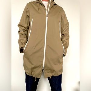Nike sportswear canvas type light weight long jacket. Perfect for spring/fall